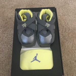 Baby Jordan retro 8 hat and sneaker bundle
